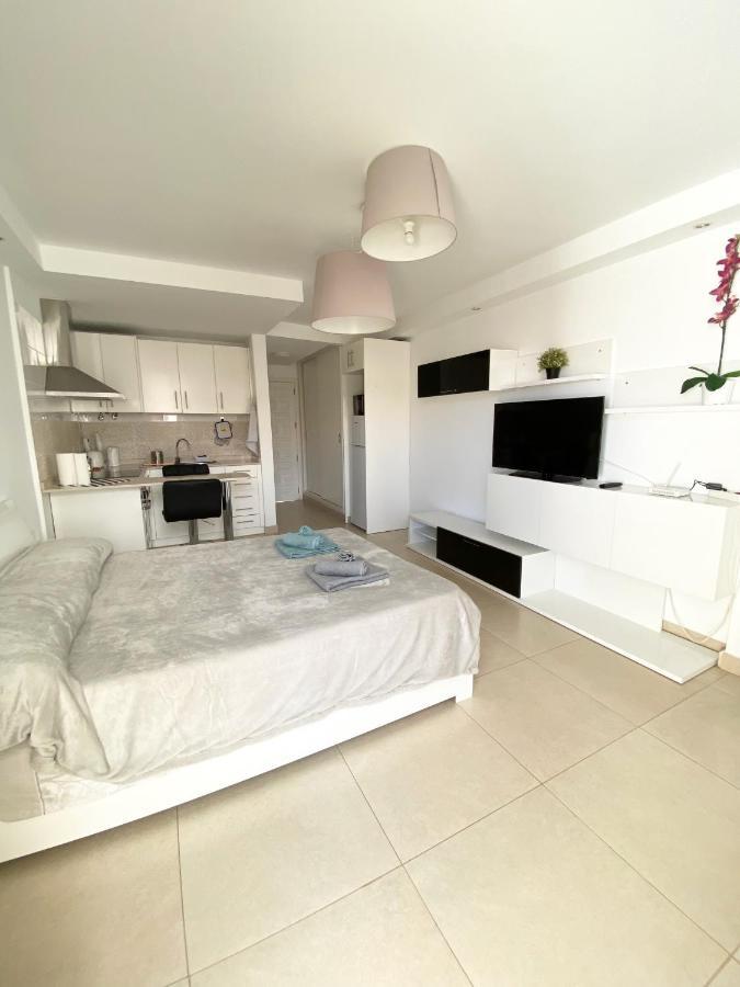 Aloha Summerland Vip Studio Sea & Pool View ลอส กริสเตียนอส ภายนอก รูปภาพ